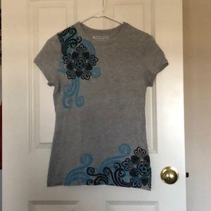 Short sleeve athletic shirt